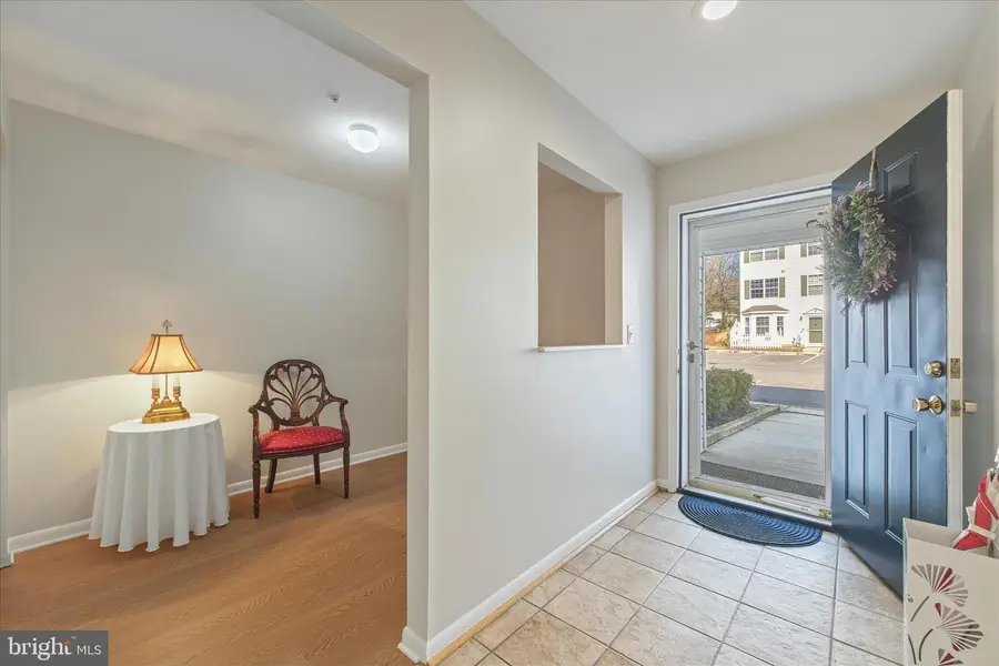 10-b Amberstone Ct, Annapolis, MD 21403 - #3