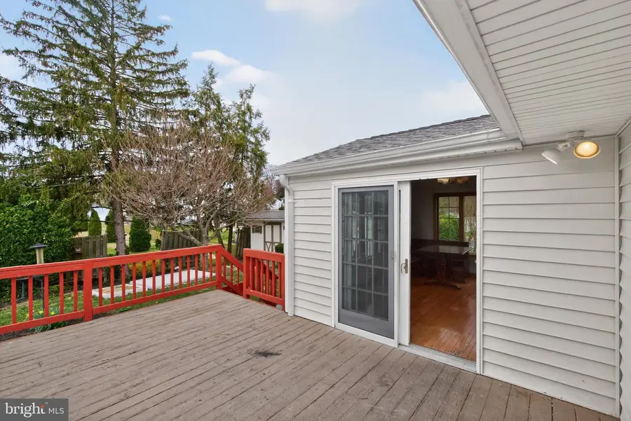 402 Glenmont Ave, Glen Burnie, MD 21061 - #2