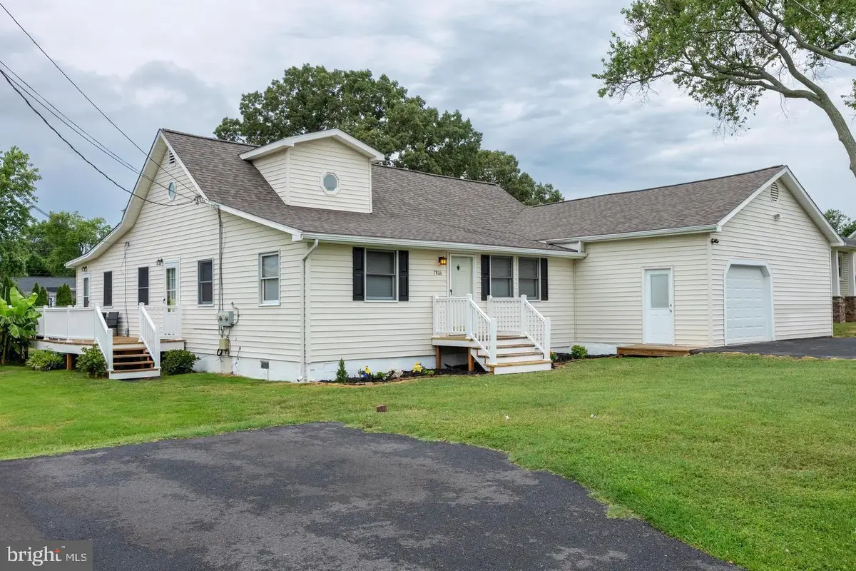 7806 Appletree Rd, Pasadena, MD 21122 - #1