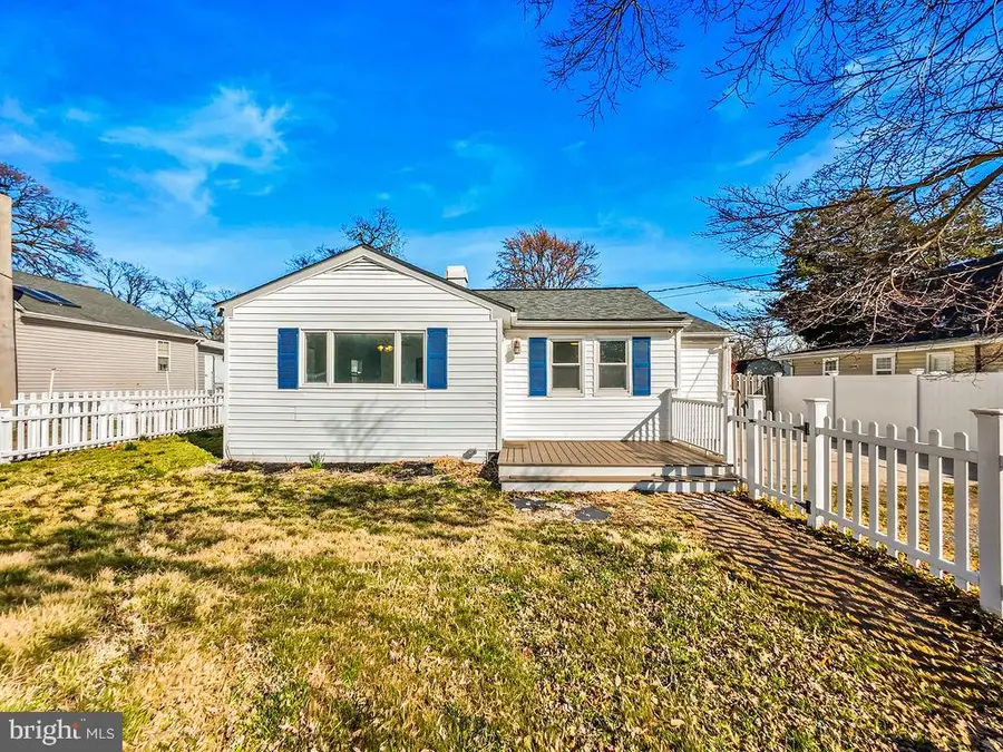 279 Magothy Beach Rd, Pasadena, MD 21122 - #2