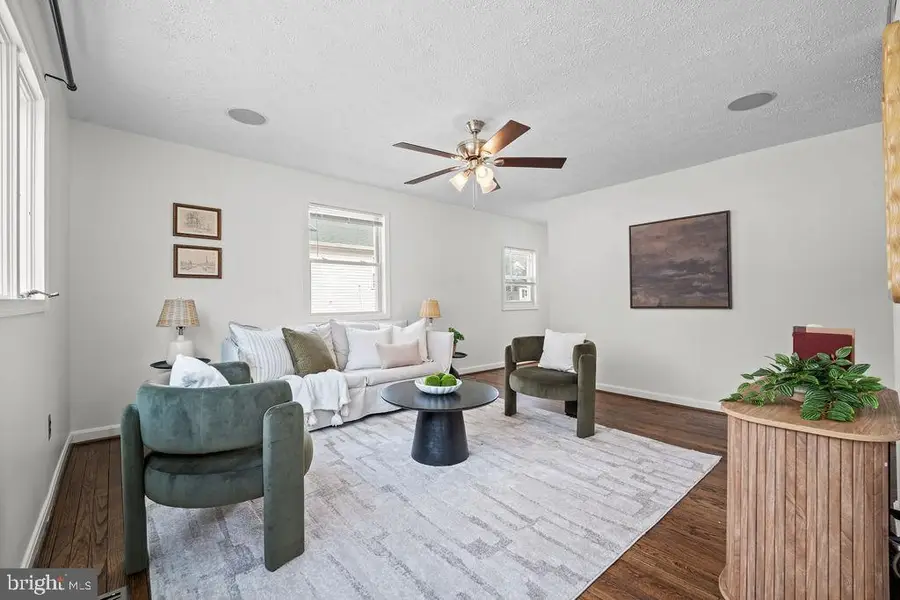 279 Magothy Beach Rd, Pasadena, MD 21122 - #3