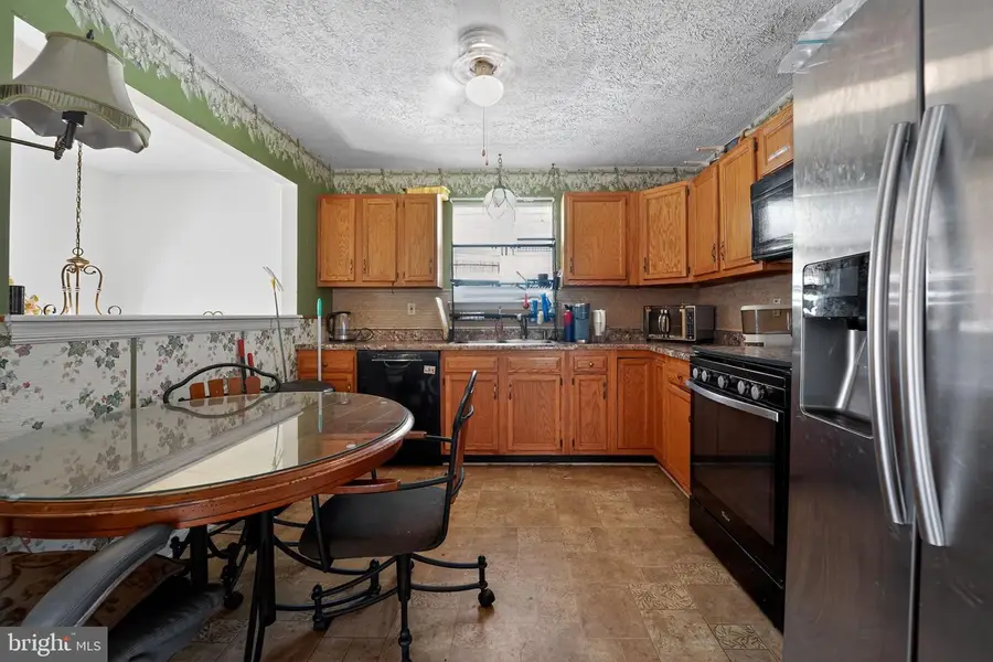 969 10th St, Pasadena, MD 21122 - #3