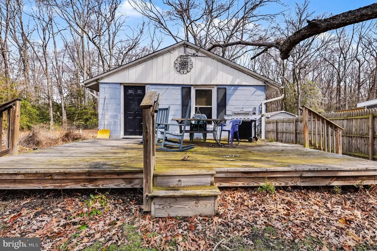 1220 Shesley Rd, Edgewater, MD 21037 - #1