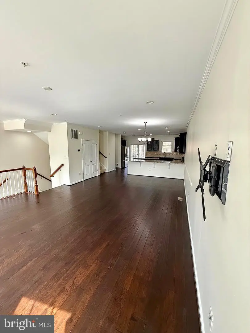 630 Bracey Dr, Glen Burnie, MD 21060 - #3