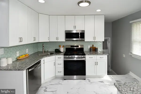 1302 Whitman Dr, GLEN BURNIE, MD 21061