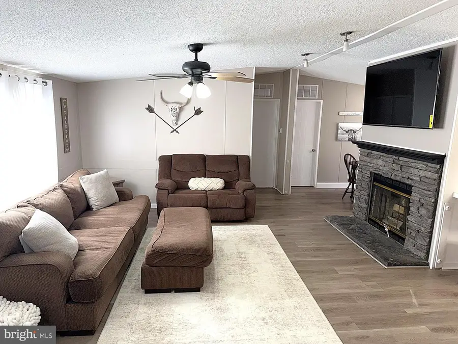 1503 Berkley Ct #trlr C, Harwood, MD 20776 - #3