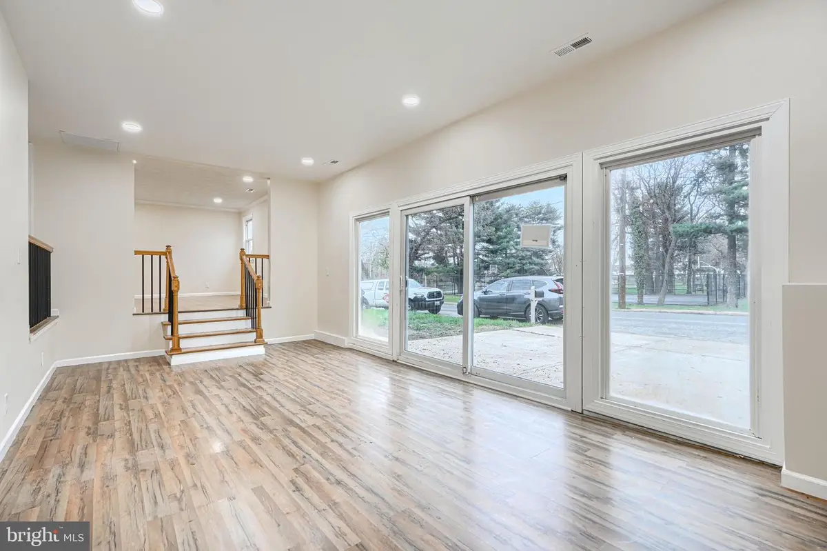 5902 Helfrich Rd, Baltimore, MD 21225 - #1