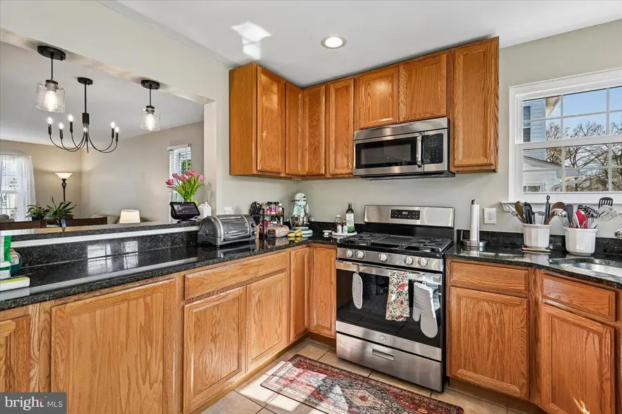 8339 Watermill Dr, Millersville, MD 21108 - #2