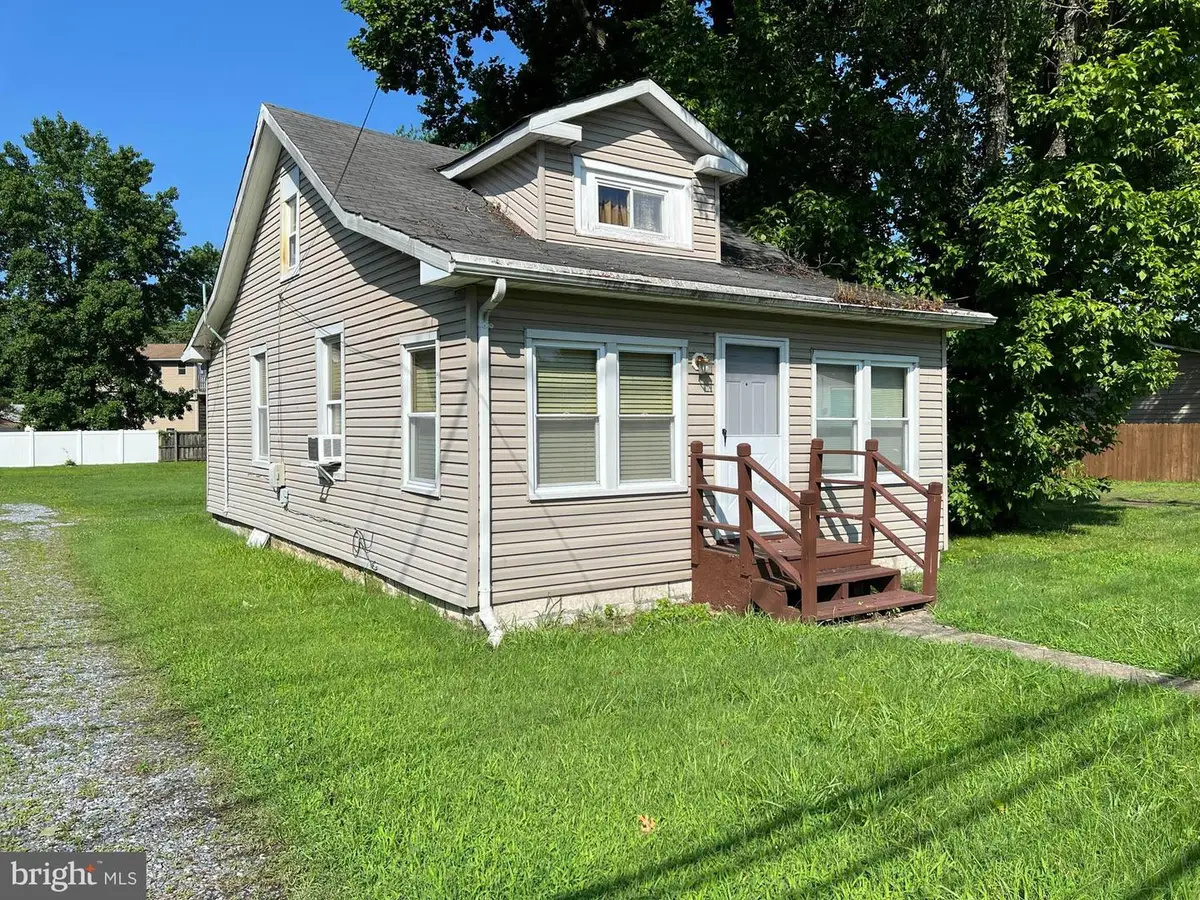 8224 Fort Smallwood Rd, Baltimore, MD 21226 - #1