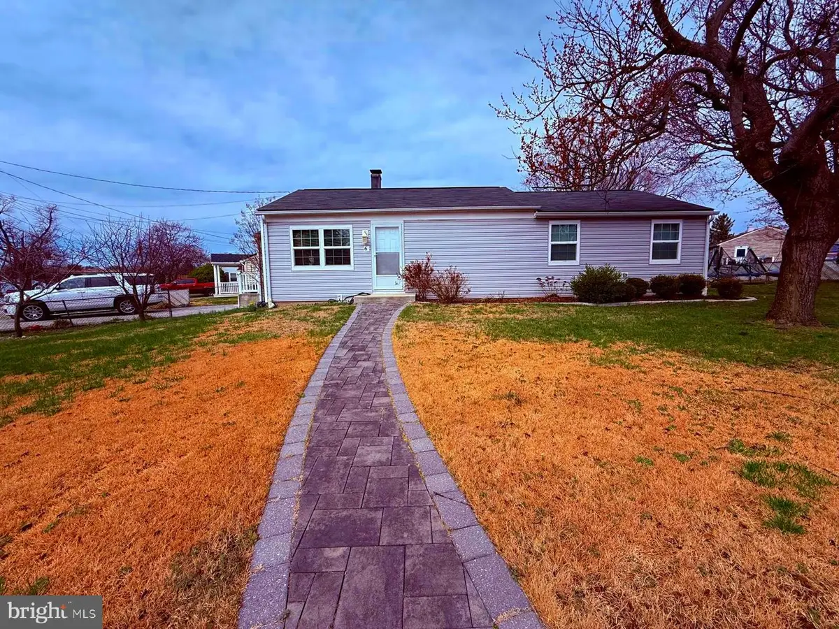 6 Eastern St, Glen Burnie, MD 21061 - #1