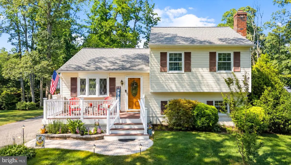 646 Cedar Dr, Pasadena, MD 21122 - #1