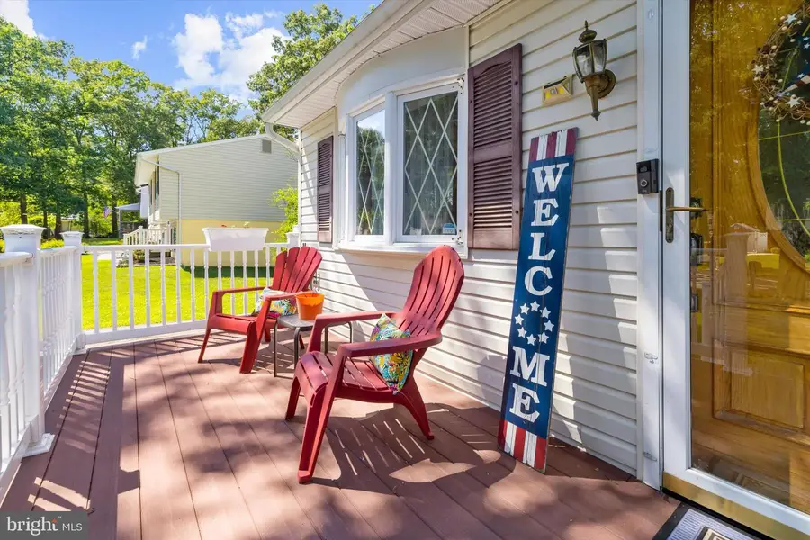 646 Cedar Dr, Pasadena, MD 21122 - #2