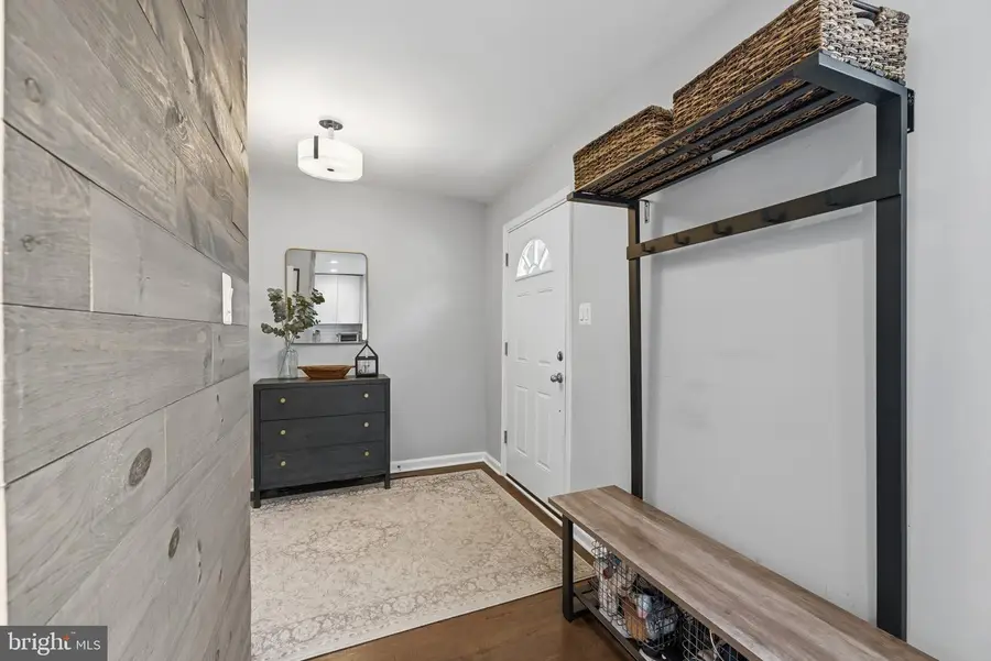 1671 Yorktown Ct, Crofton, MD 21114 - #3