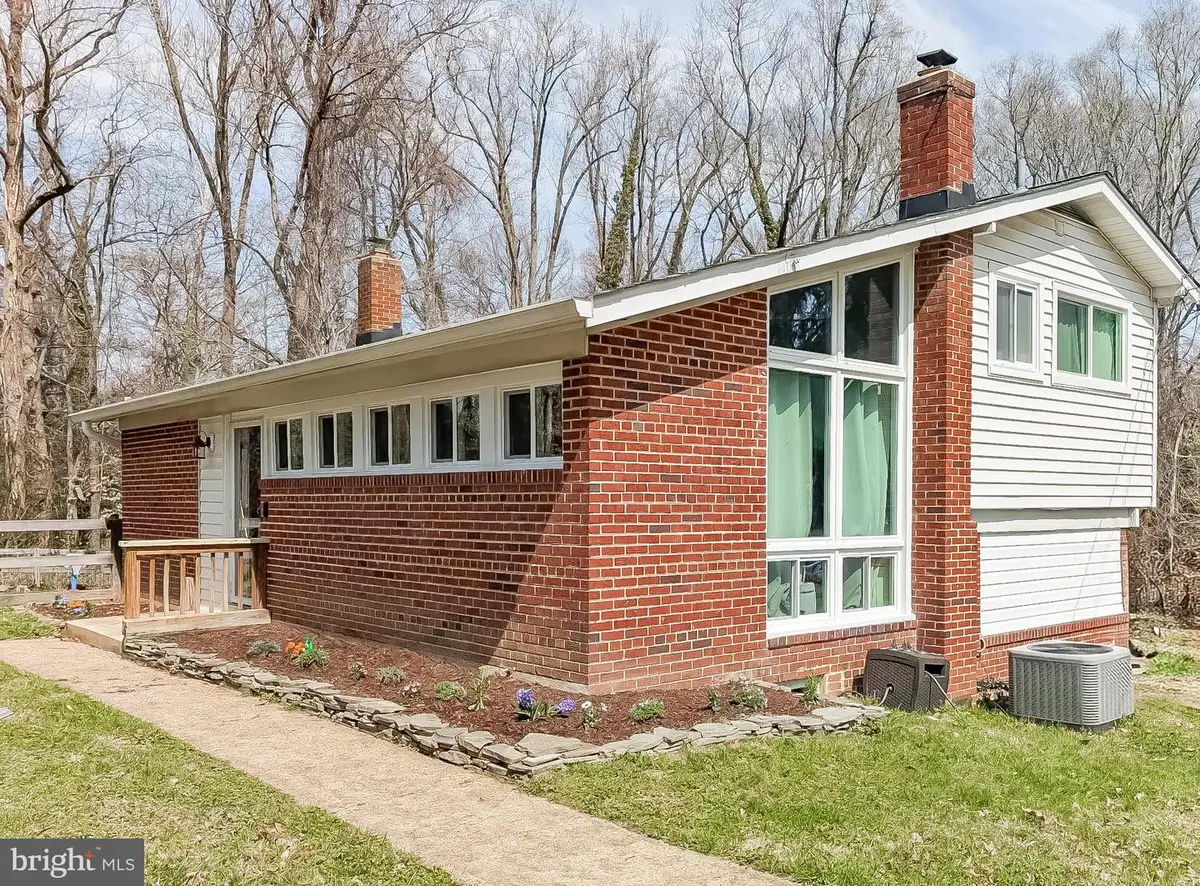 207 1st St, Annapolis, MD 21401 - #1