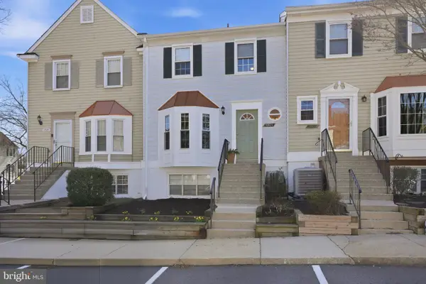 1503 Marlborough Ct, CROFTON, MD 21114