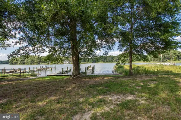 964 Main St, DEALE, MD 20751