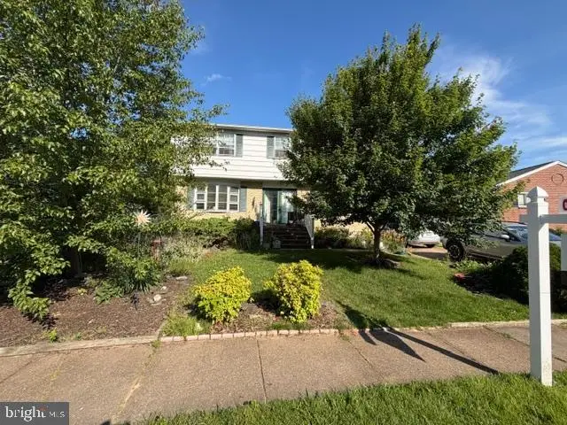 7952 Cross Creek Dr, Glen Burnie, MD 21061 - #1