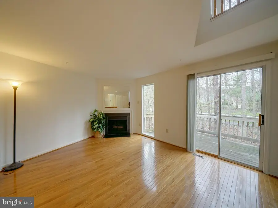 3451 Lindenwood Dr, Laurel, MD 20724 - #2