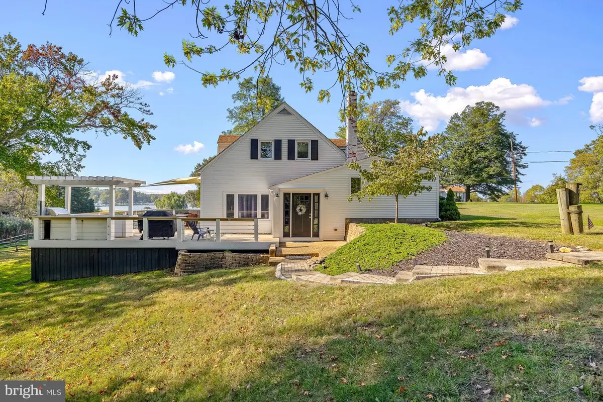 1211 Dixona Dr, Edgewater, MD 21037 - #1