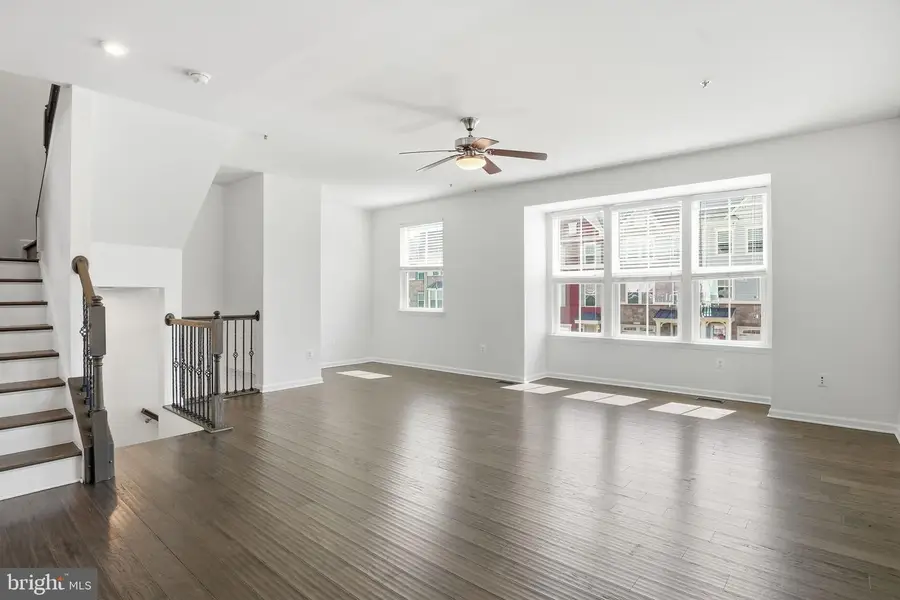 8414 Orhard Harvest Rd, Glen Burnie, MD 21060 - #3