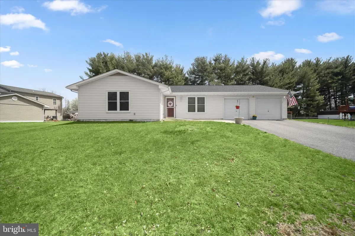 8151 Harvest Ct, Severn, MD 21144 - #1