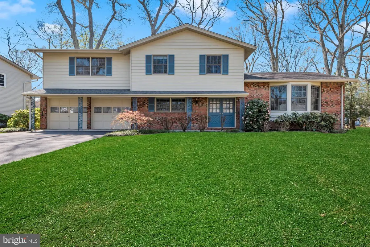 179 Grosvenor Ln, Severna Park, MD 21146 - #1