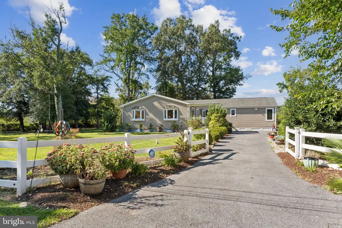 7654 Bay St, Pasadena, MD 21122 - #1