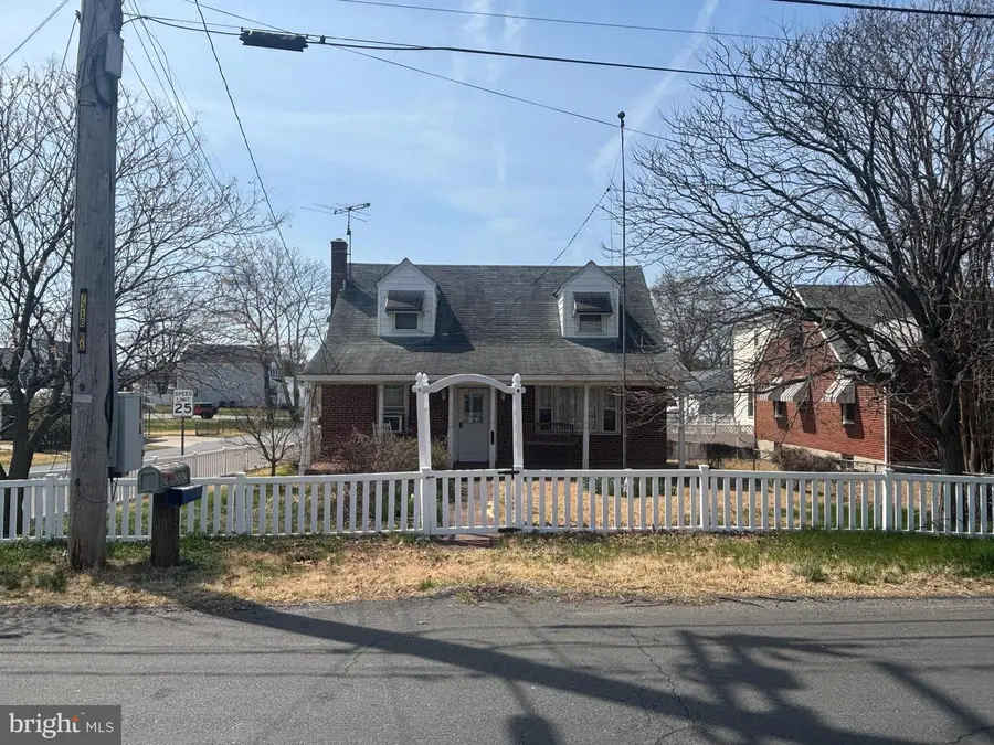 8472 Church Rd, Pasadena, MD 21122 - #2