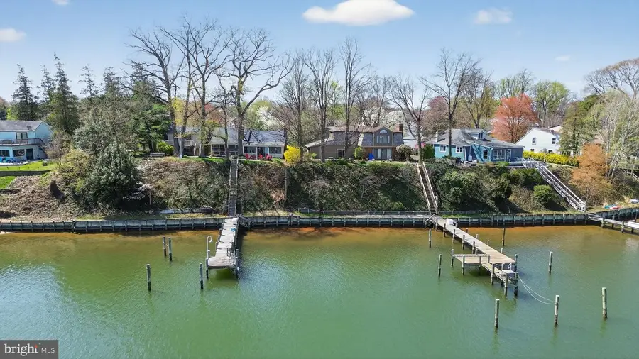 852 Riverside Dr, Pasadena, MD 21122 - #3