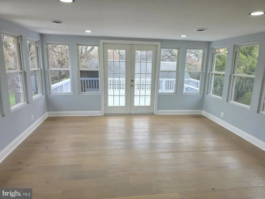 18 Magnolia Ave, Glen Burnie, MD 21061 - #3