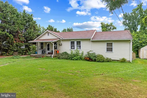 8002 Ft Smallwood Rd, BALTIMORE, MD 21226