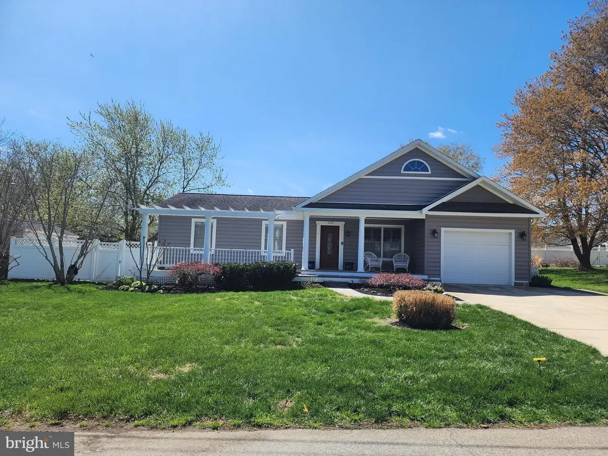 1535 Ridgely Dr, Edgewater, MD 21037 - #1