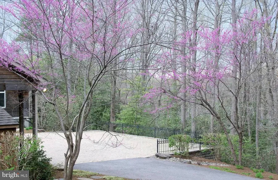 126 Gilbert Ct, Edgewater, MD 21037 - #3