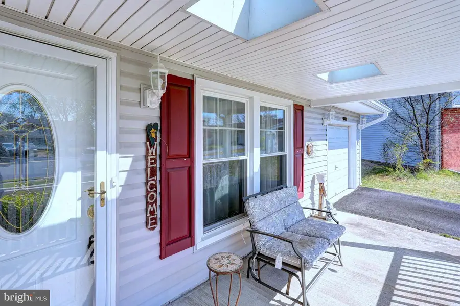 7886 Huguenot Ct, Severn, MD 21144 - #2