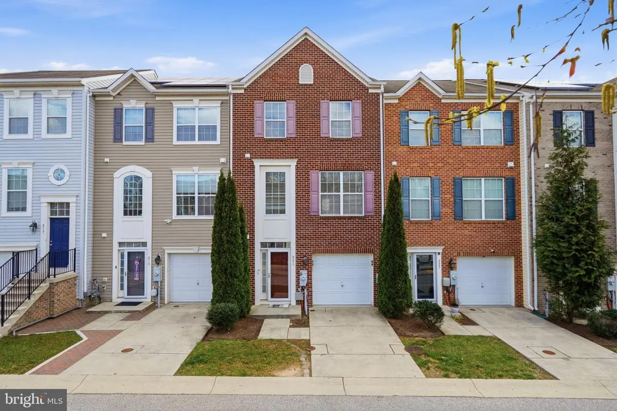 221 Truck Farm Dr, Glen Burnie, MD 21061 - #1