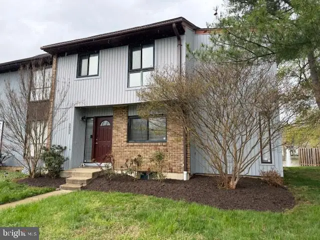 2032 Cambridge Dr, Crofton, MD 21114 - #1