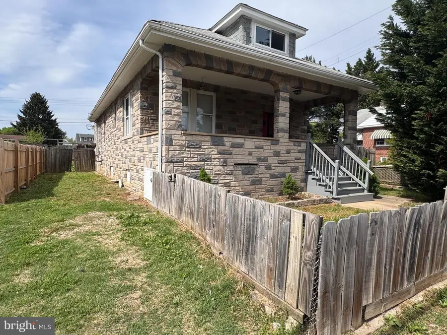 222 Townsend Ave, Baltimore, MD 21225 - #2