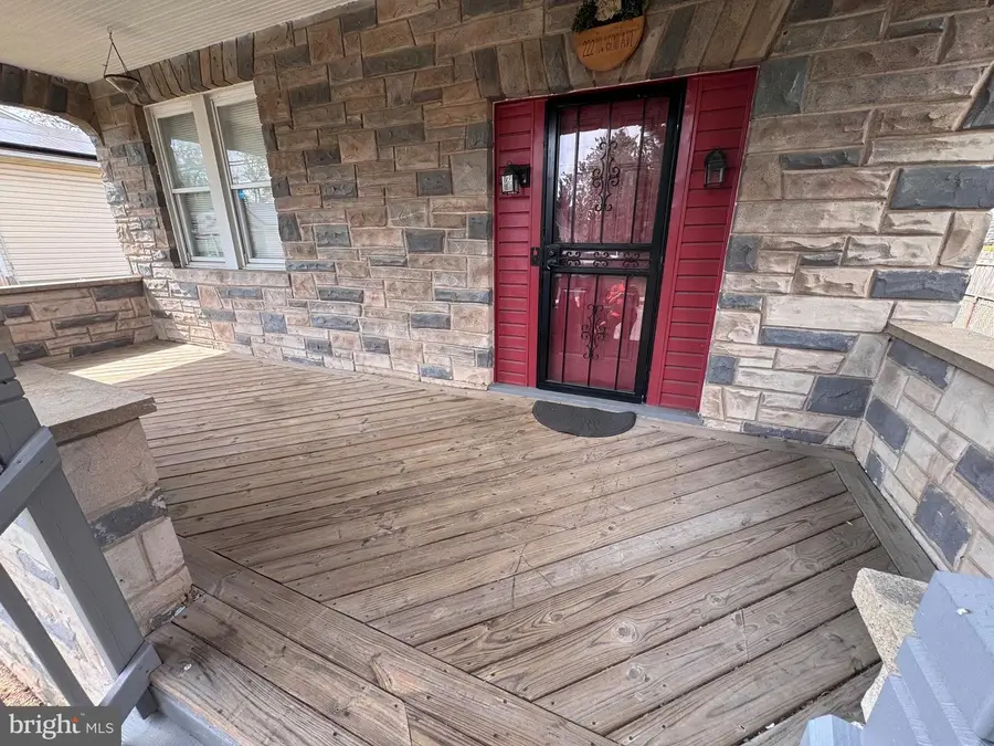 222 Townsend Ave, Baltimore, MD 21225 - #3