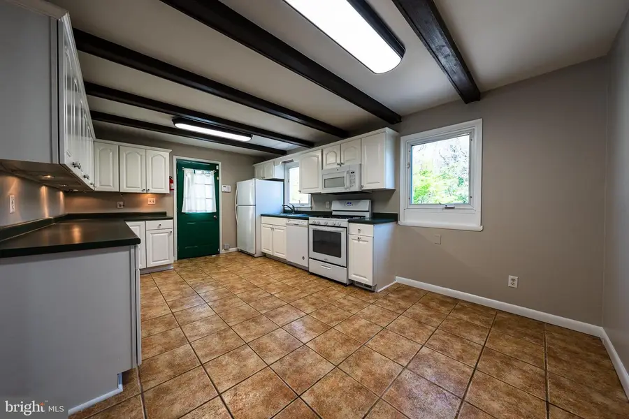 602 Kuethe Rd Ne, Glen Burnie, MD 21060 - #2