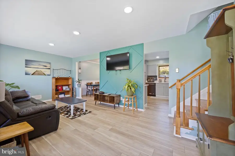 612 Carolyn Rd, Glen Burnie, MD 21061 - #3