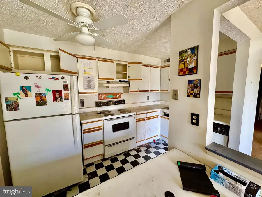 3503-k Lochearn Ct #k, Pasadena, MD 21122 - #2