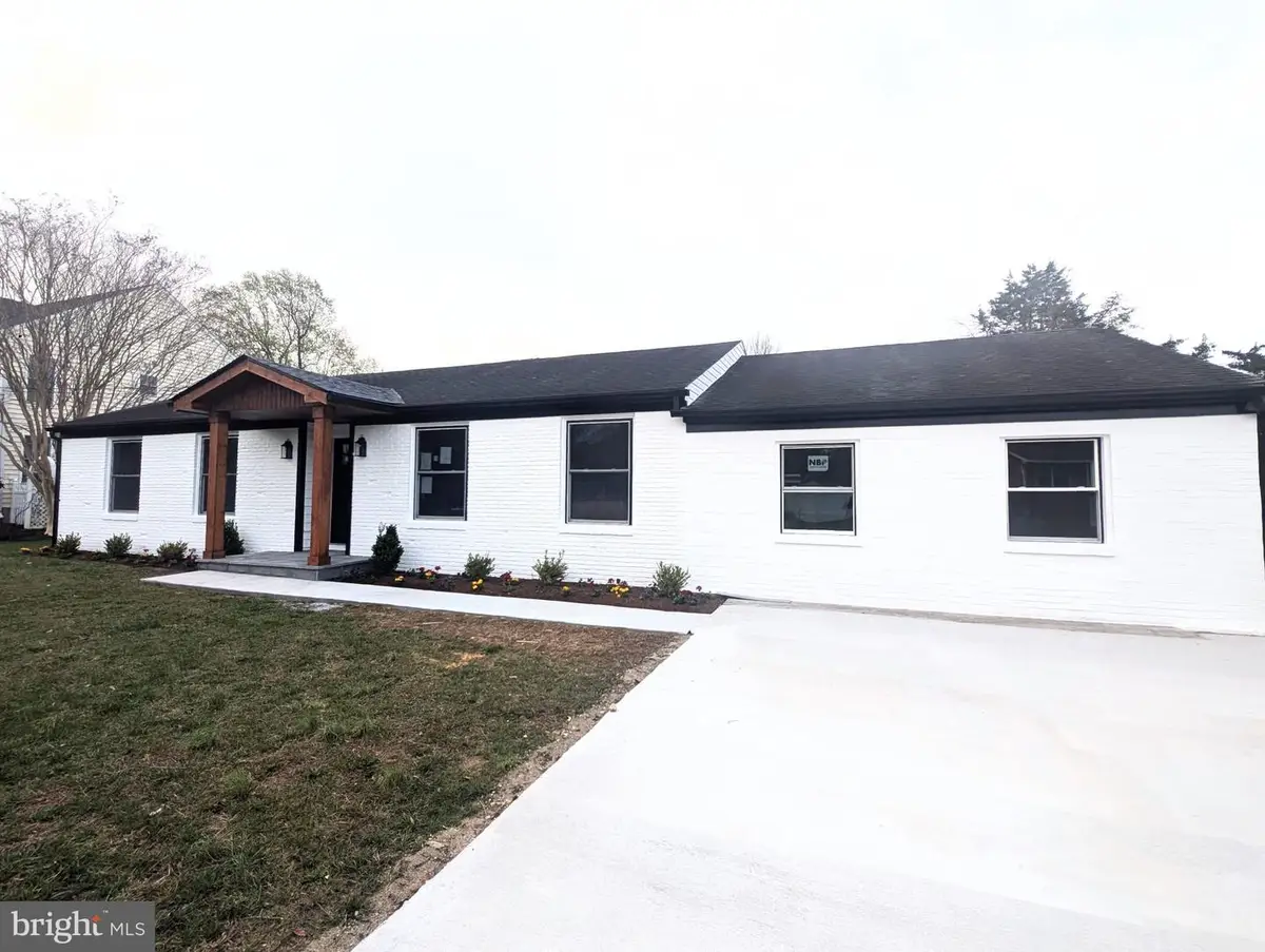 107 Lake View Dr, Annapolis, MD 21403 - #1