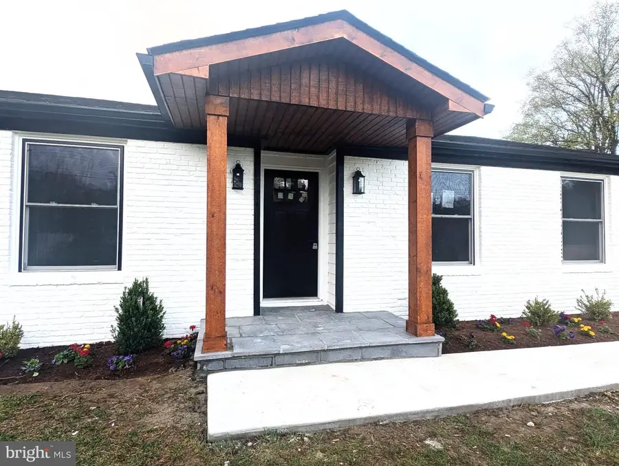 107 Lake View Dr, Annapolis, MD 21403 - #2