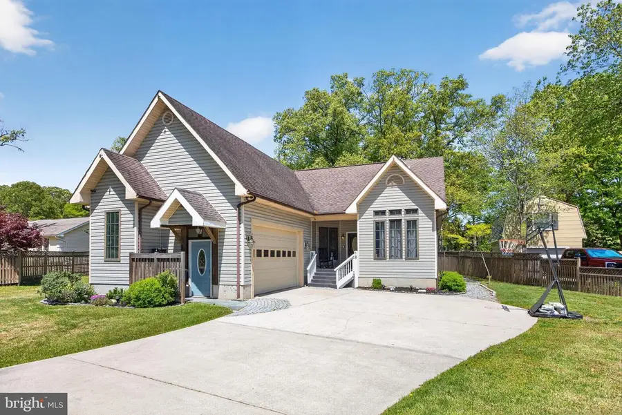 18 Fallon Dr, Pasadena, MD 21122 - #3