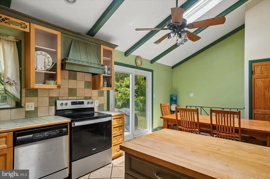 1248 Hilltop Dr, Annapolis, MD 21409 - #3