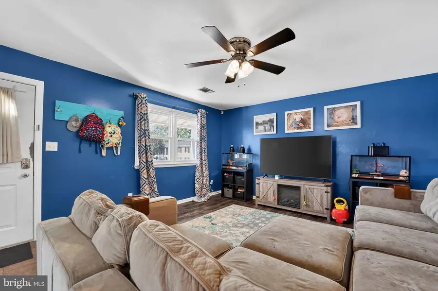 1090 Notley Ct, Pasadena, MD 21122 - #3