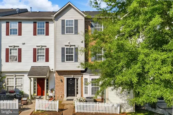 2002 Bell Point Ct, ODENTON, MD 21113