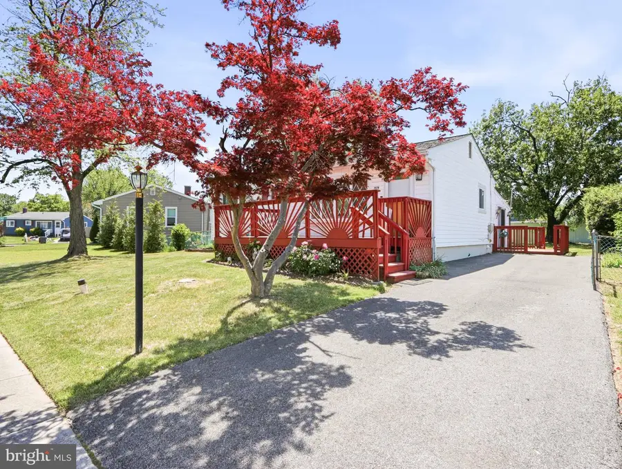 7878 Cheverly Ln, Glen Burnie, MD 21060 - #3