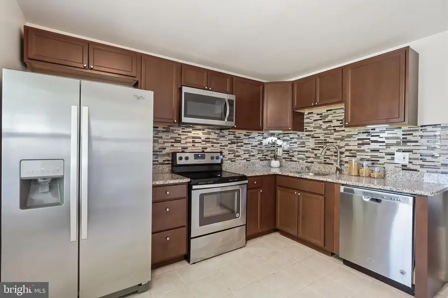 1704 W Bancroft Ln, Crofton, MD 21114 - #3