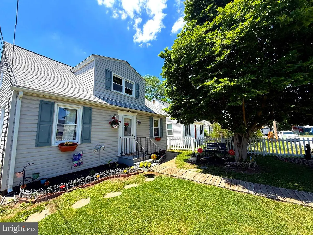 304 3rd Ave Se, Glen Burnie, MD 21061 - #1